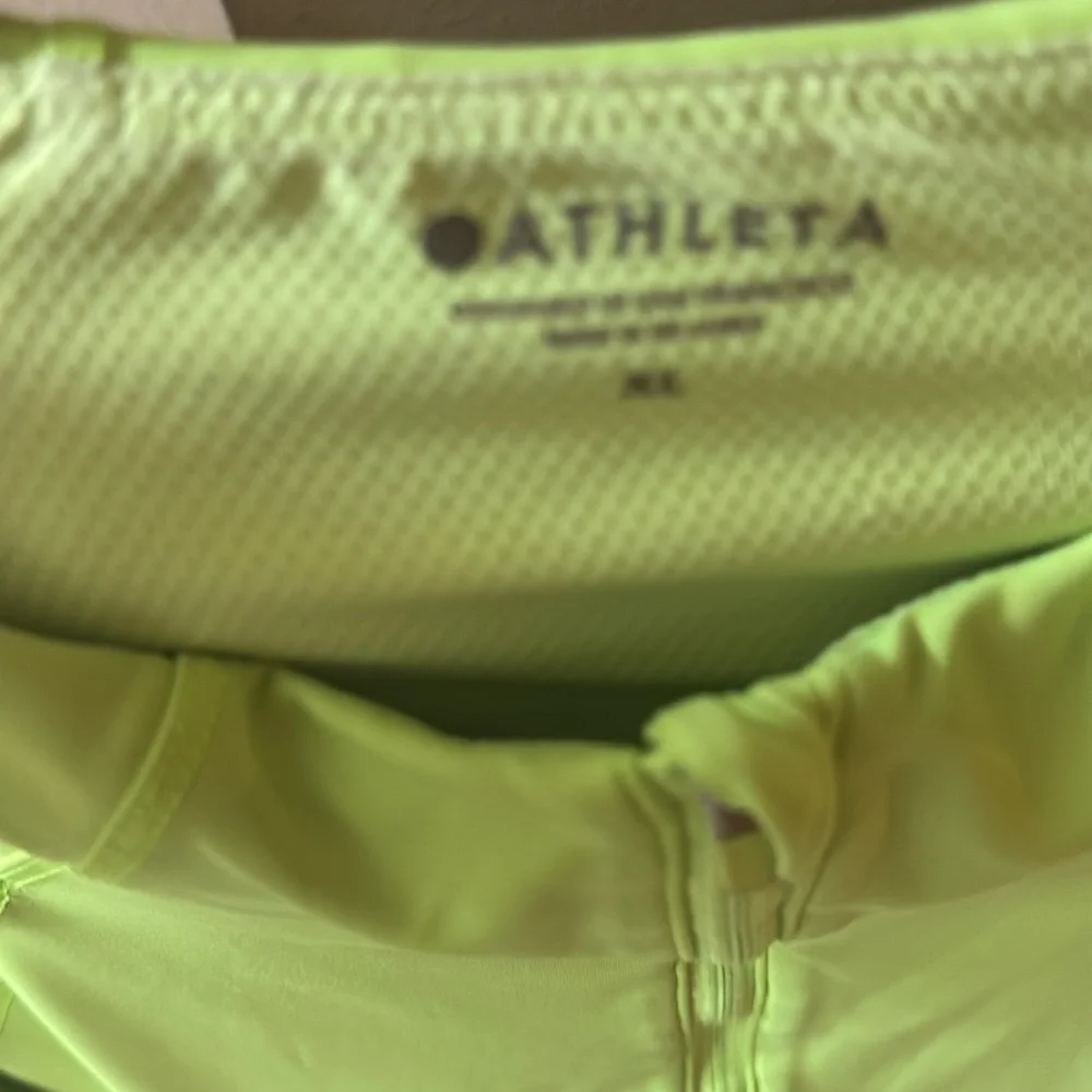 Athleta running top - Picture 4 of 5